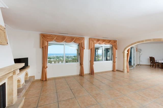 Villa mit Meerblick und das gesamte Tal zum Verkauf in Javea.