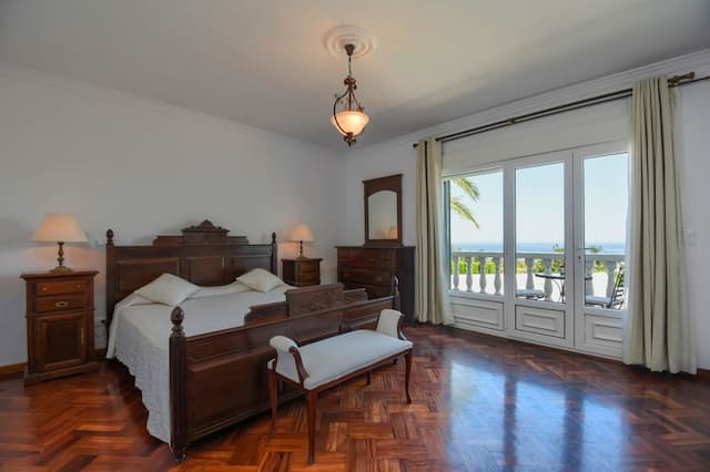 Villa en Montgó - Denia con espectaculares vistas al mar y al puerto.