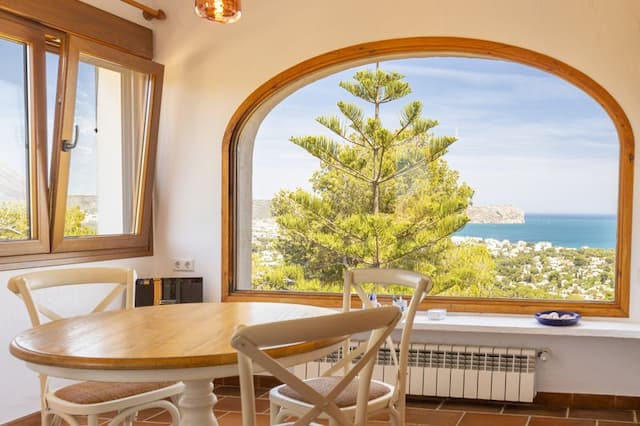 Außergewöhnliches Anwesen mit herrlichem Blick auf das Meer, das Tal und den Berg in Javea (Alicante)