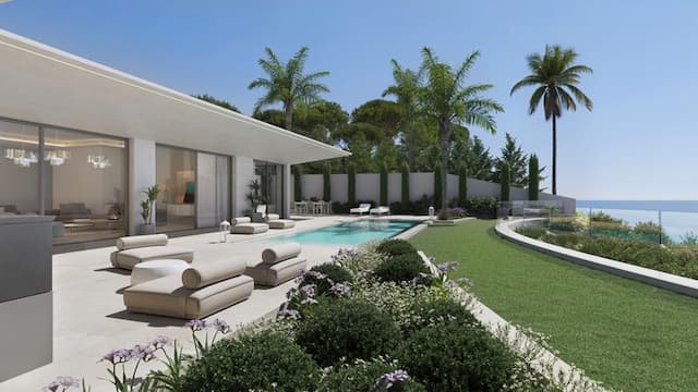 Beautiful villa located on a frontline plot overlooking the Mediterranean sea in Balcon al Mar, Javea