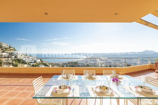 Luxury villa with stunning views in La Corona, Javea