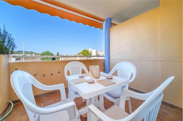 Piękny dwupoziomowy penthouse w bardzo cichej urbanizacji blisko plaży, w okolicy Cala Blanca, w Jávea, Alicante.