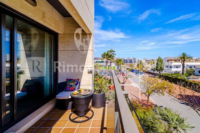 Beautiful duplex w spokojnej urbanizacji, 300 metrów od morza w Arenal, Jávea (Alicante)