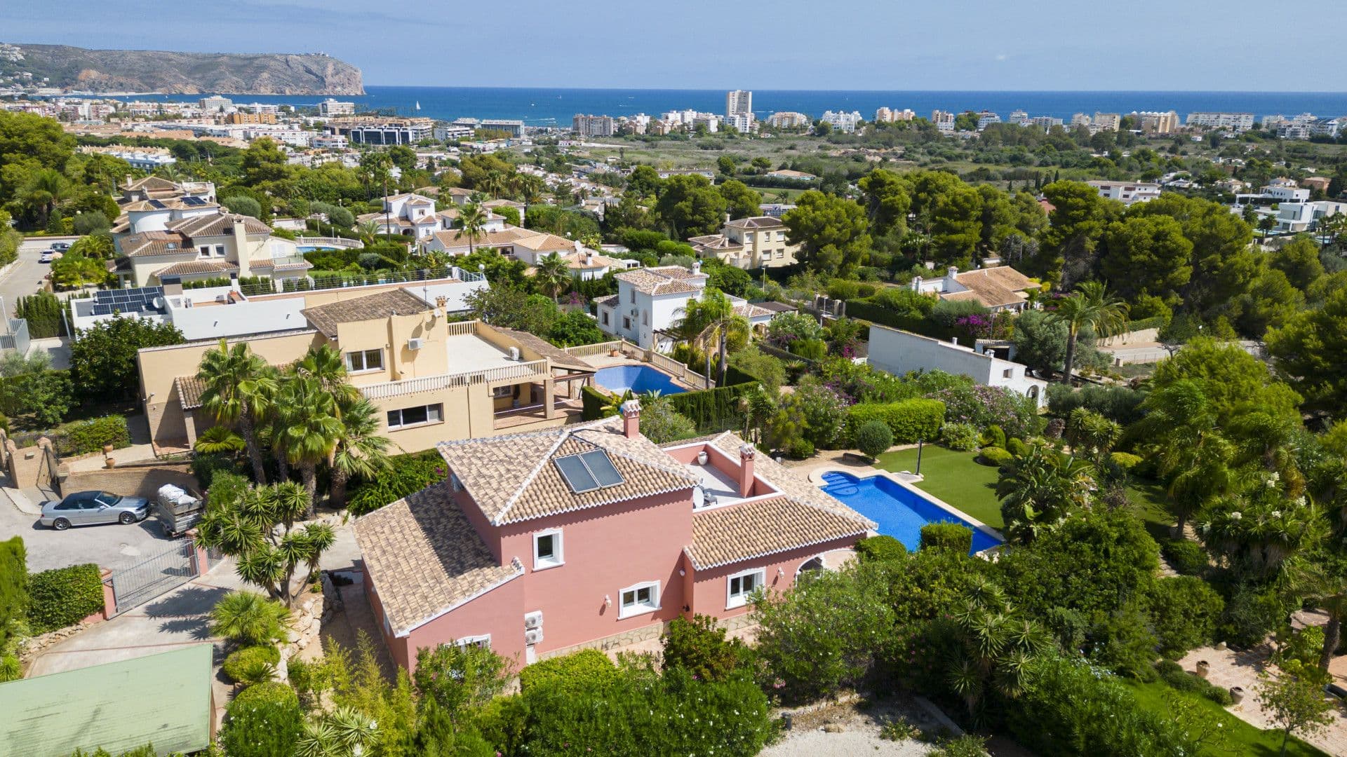 Geräumige Villa mit Pool in Adsubia, Jávea (Alicante), Spanien