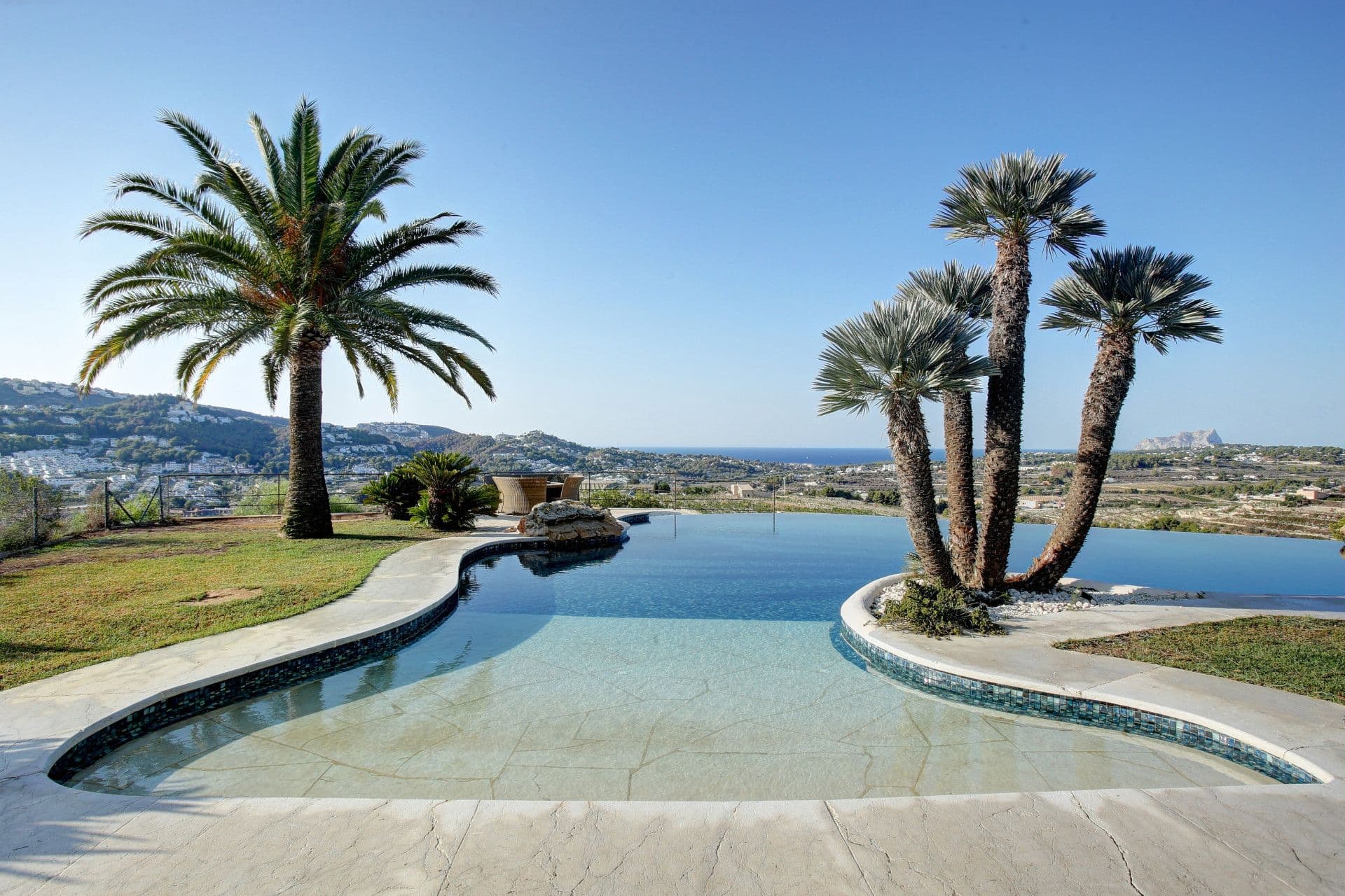 La finca méditerranéenne traditionnelle avec beaucoup d'intimité et de vues fantastiques à Moraira (Alicante)