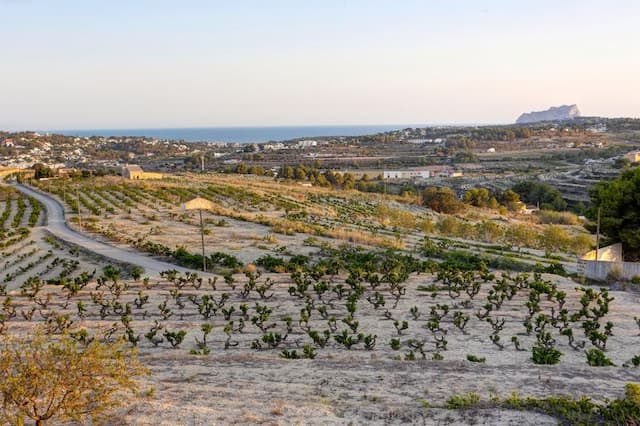 La finca méditerranéenne traditionnelle avec beaucoup d'intimité et de vues fantastiques à Moraira (Alicante)