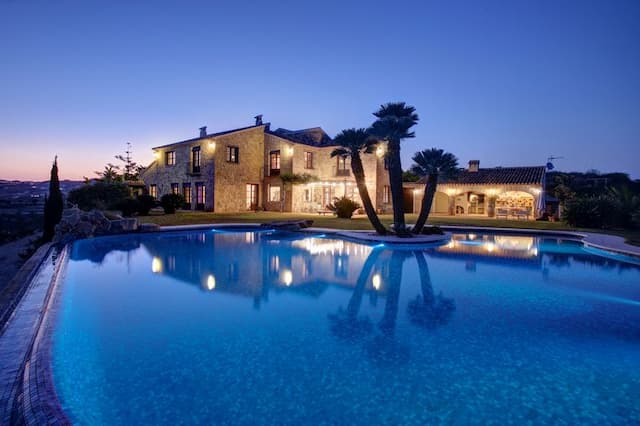 Traditional mediterranean finca with lots of privacy and fantastic views in Moraira (Alicante)