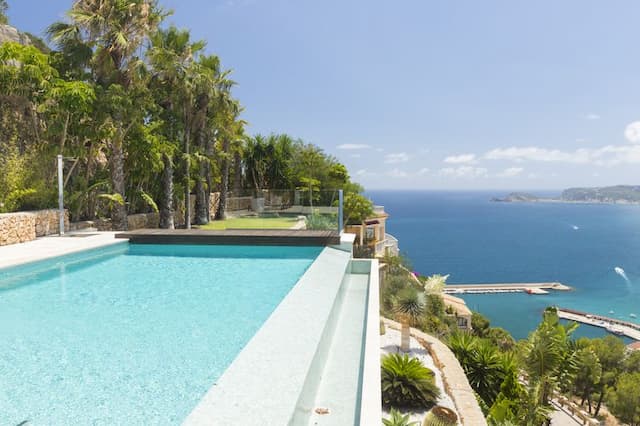 Beeindruckende Villa mit schöner Aussicht in Cuesta San Antonio, Jávea.