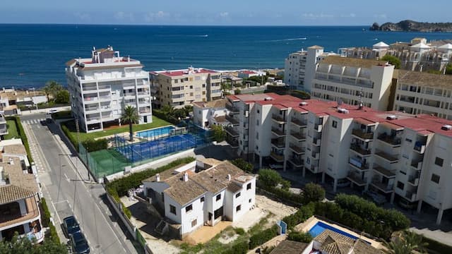 Villa located on the second line of the Montañar II beach in Jávea (Alicante) Spain