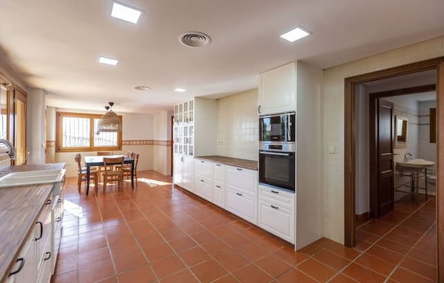 Newly renovated villa in the Marxuquera next to Gandía for sale.