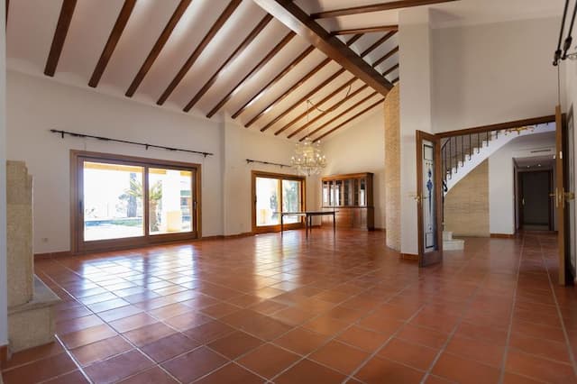 Newly renovated villa in the Marxuquera next to Gandía for sale.