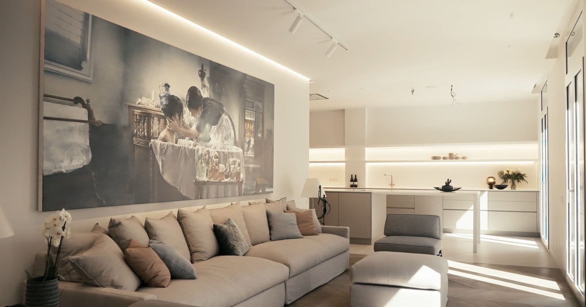 Brand new flat in a completely refurbished building in El Ensanche, Valencia.