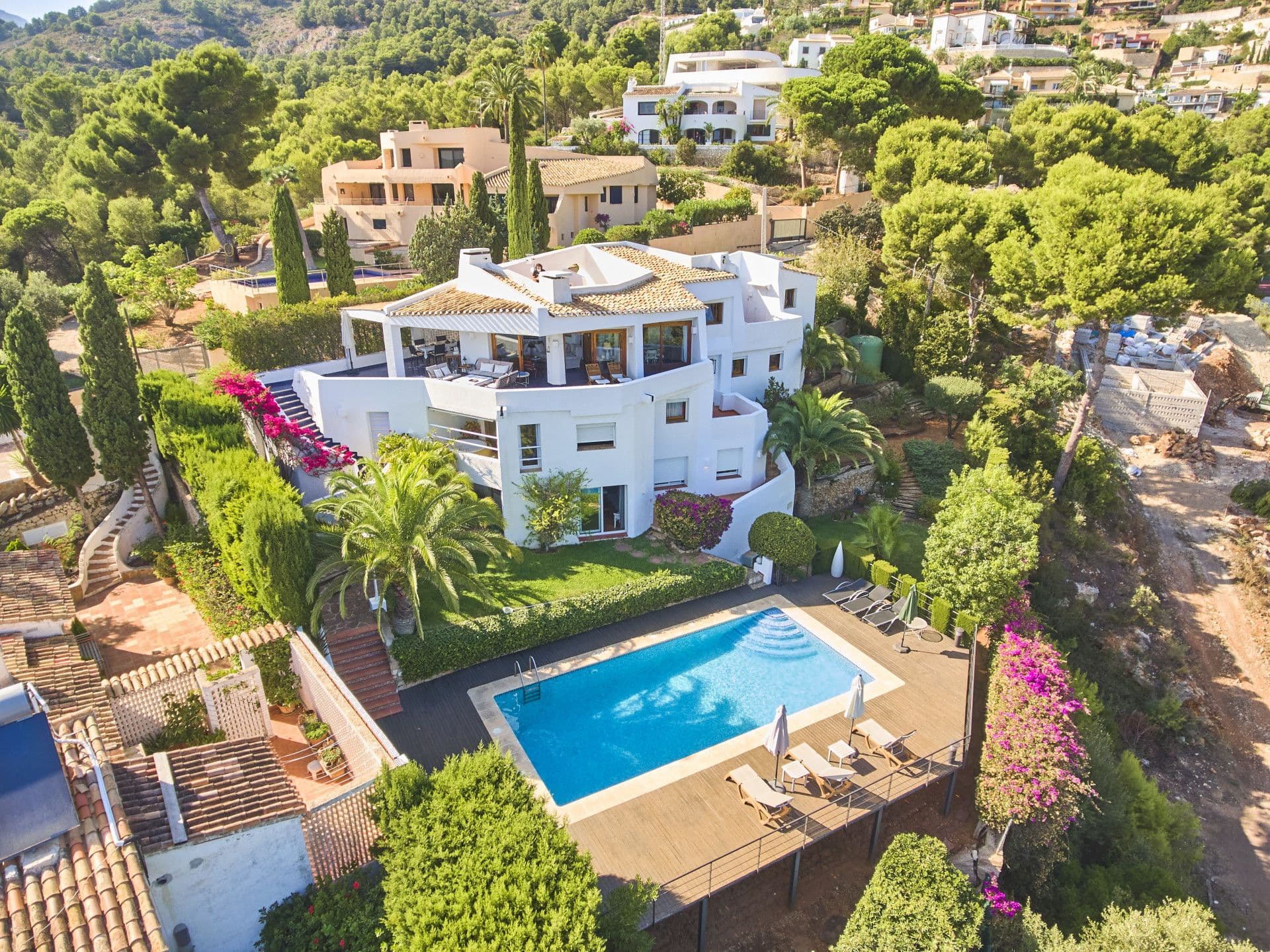 Villa mit Aussicht auf das Meer in der Nähe des Hafens von Jávea.