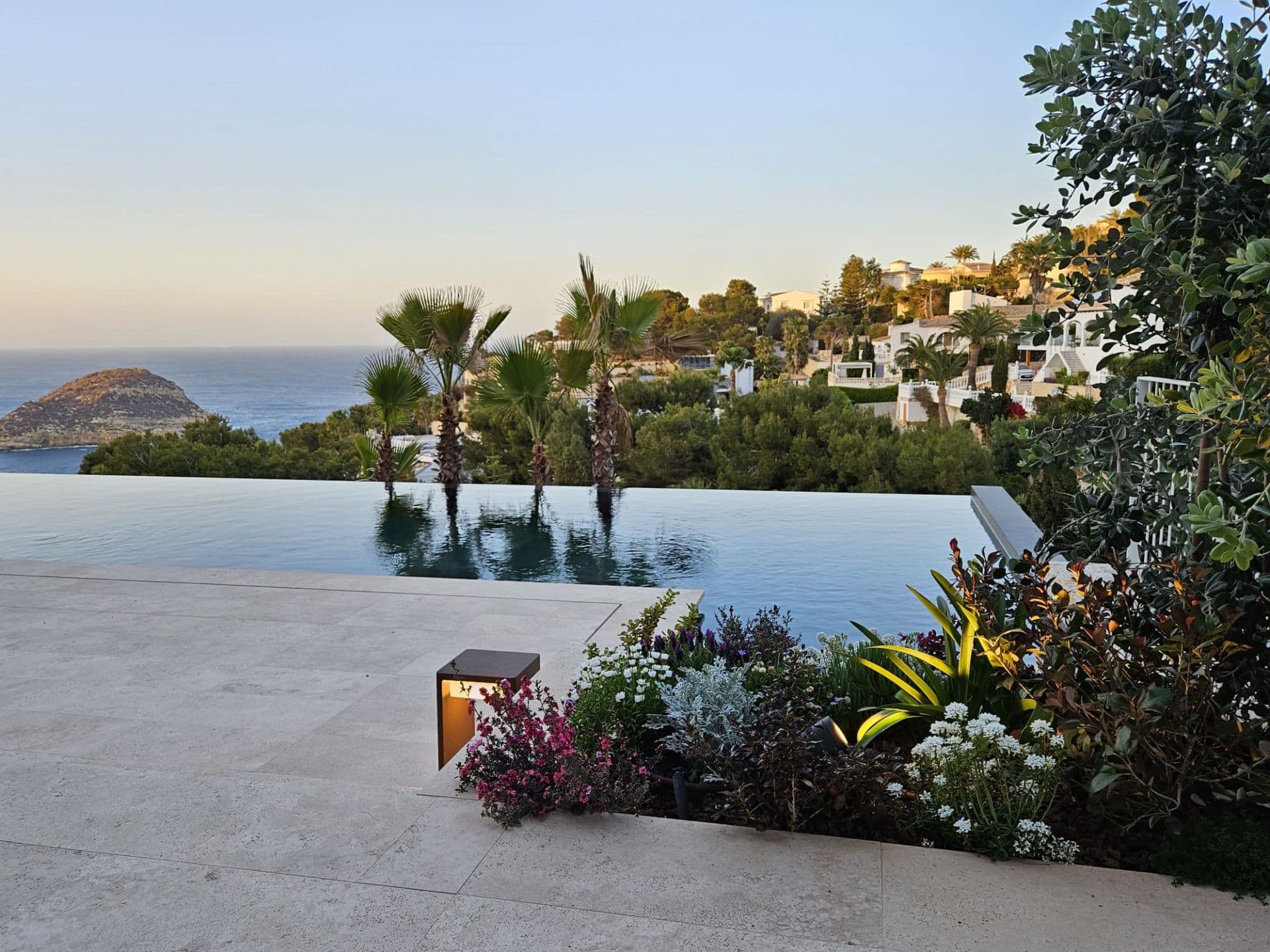 Modern style villa with sea views in Balcón al Mar, Jávea