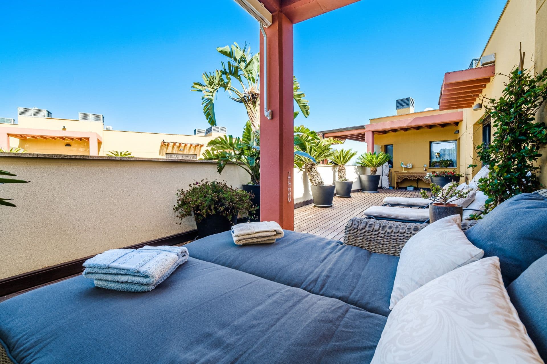 Beau duplex dans une urbanisation calme, à 300m de la mer dans l'Arénal, Jávea (Alicante)
