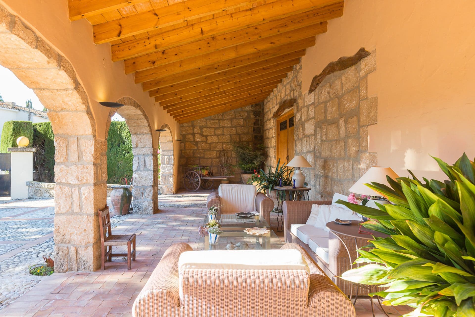 Charmante traditionelle Finca mit Tosca-Bögen in der Nähe der Altstadt von Jávea.