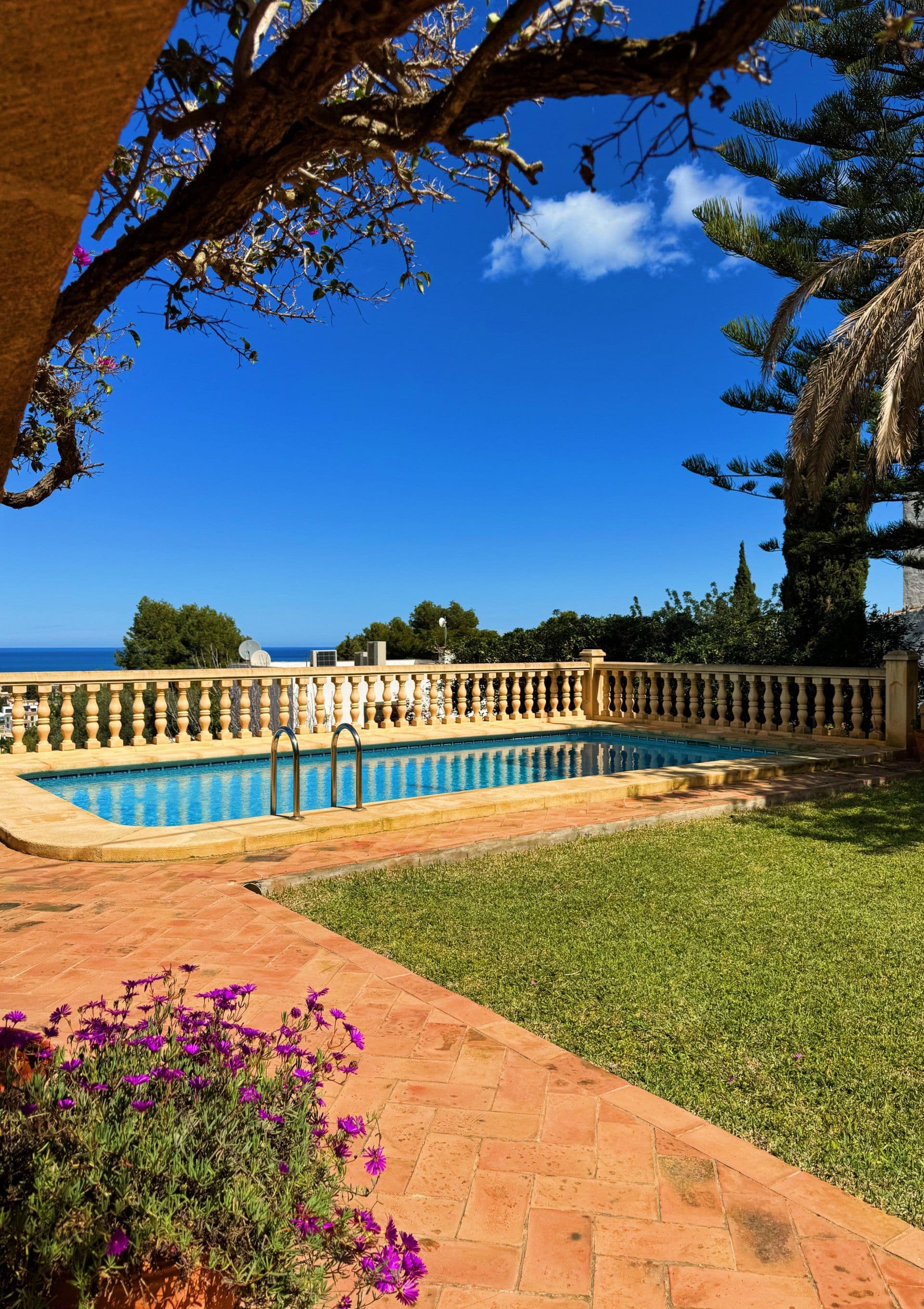 Villa de estilo mediterráneo con vistas al mar en Tosalet, Jávea