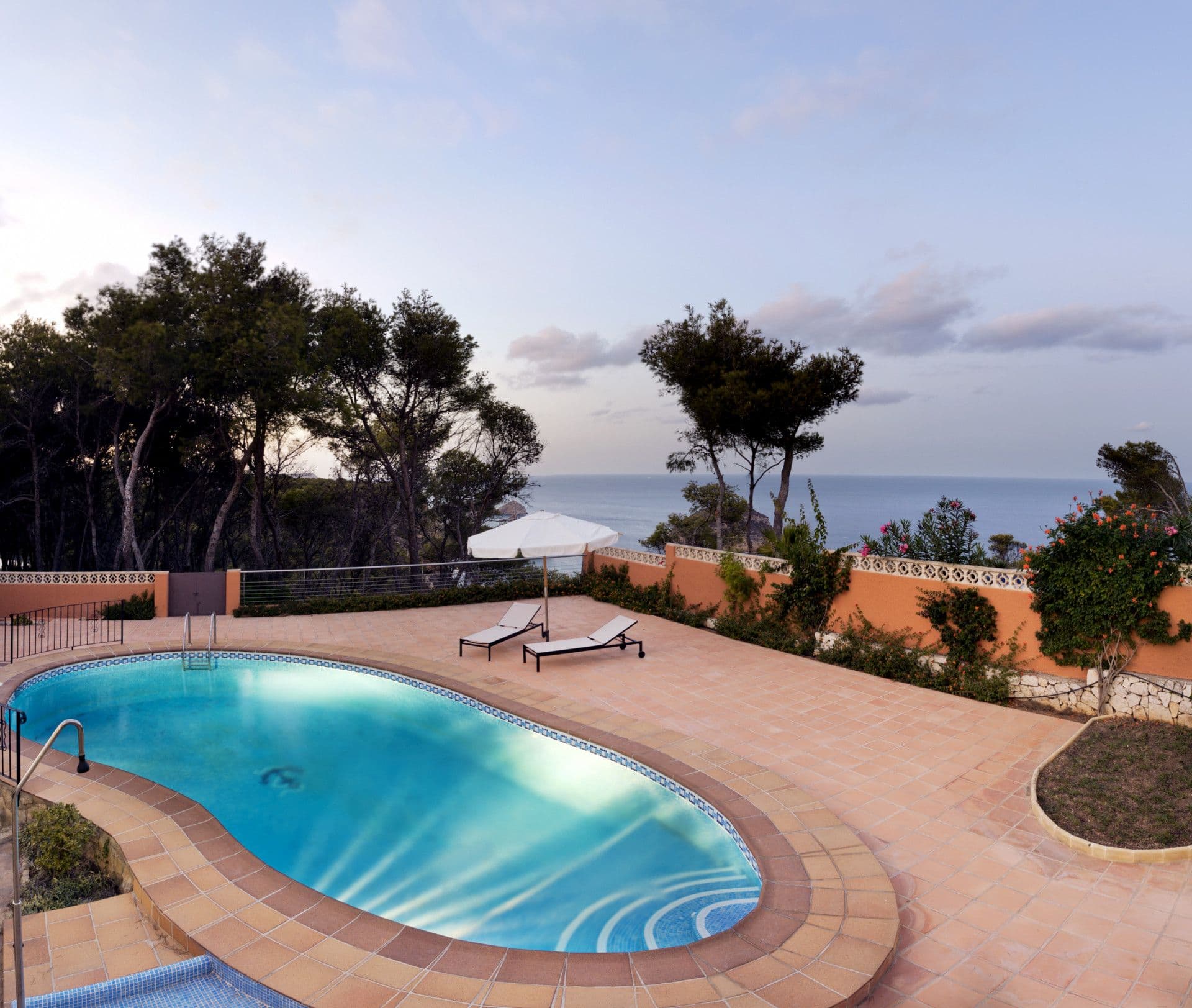 Willa z widokiem na Morze Śródziemne w Balcón al Mar, Jávea (Alicante)