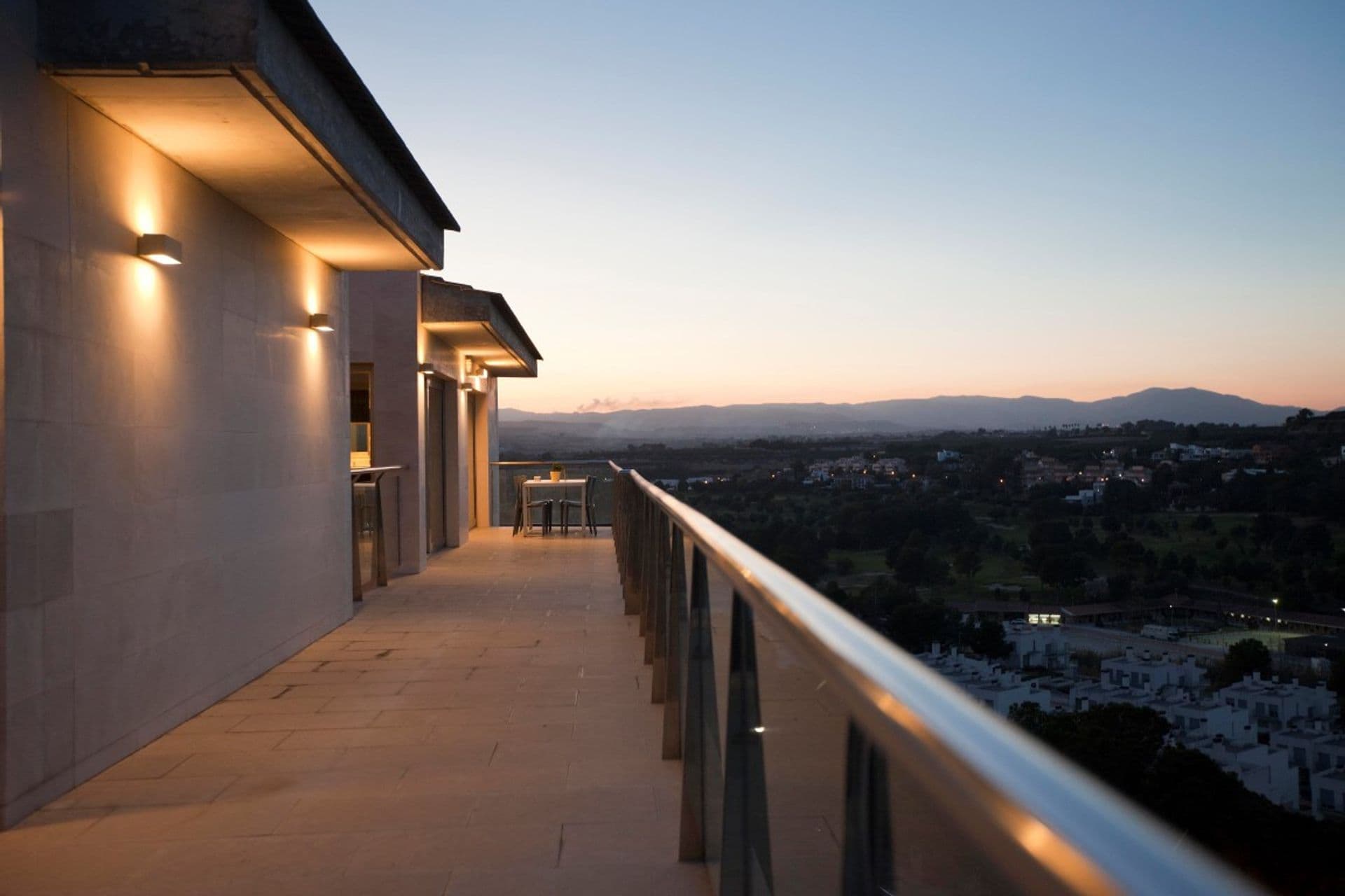 Recently constructed villa in the exclusive El Bosque Golf residential area.