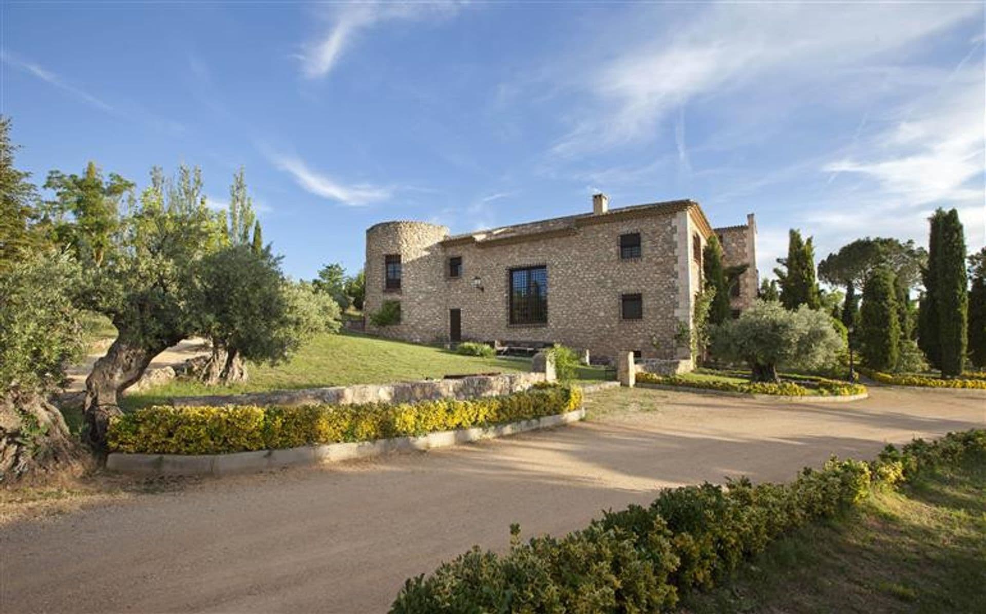 Paleis met zwembad gelegen in de stad Belmonte, Cuenca.